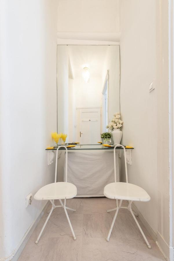 Vintage Elegance Mostcentralapt !Vaci Street! Budapest Luaran gambar